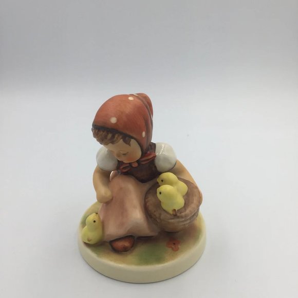 M.I. Hummel Goebel Chick Girl Figurine #57/0 TMK5 with Chicks - Picture 1 of 4